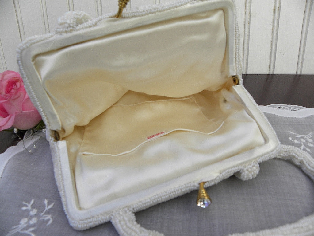 Vintage Hand Beaded in Belgium White/Ivory Clutch Evening Bag Kiss