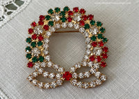 Vintage Style Rhinestone Christmas Wreath Pin