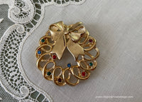 Vintage JJ Christmas Wreath Pin with Bow and Rhinestones