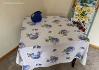 Vintage Springmaid Bold Blue Roses Tablecloth