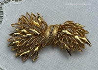 Vintage Lisner Sheath of Wheat tied with Ribbon Brooch
