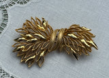 Vintage Lisner Sheath of Wheat tied with Ribbon Brooch