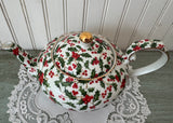 Vintage Christmas Teapot Holly Hollyberry Chintz