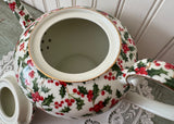 Vintage Christmas Teapot Holly Hollyberry Chintz