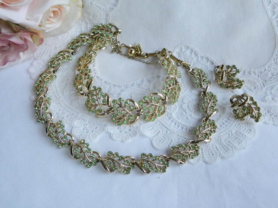 Eden Rhinestone & Bead Drop Necklace & Earring Set - Green – Sophia  Collection