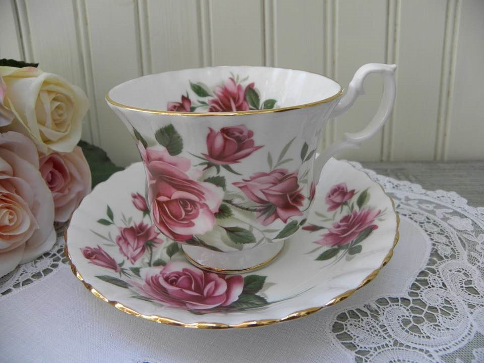 Vintage Royal Albert Pink Roses Teacup and Saucer - The Pink Rose Cottage 