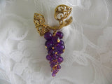 Vintage Dangle Purple Bunch of Grapes Pin Brooch - The Pink Rose Cottage 