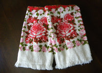 Pair of Vintage Dundee Terrycloth Pink and Red Rose Hand Towels