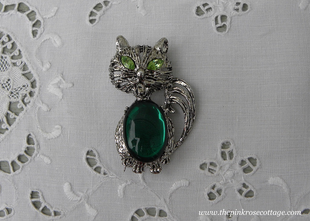 Vintage Green Rhinestone Cabochon Kitty Cat Brooch