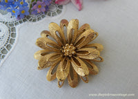 Vintage Signed Monet Daisy Dahlia Flower Pin Brooch