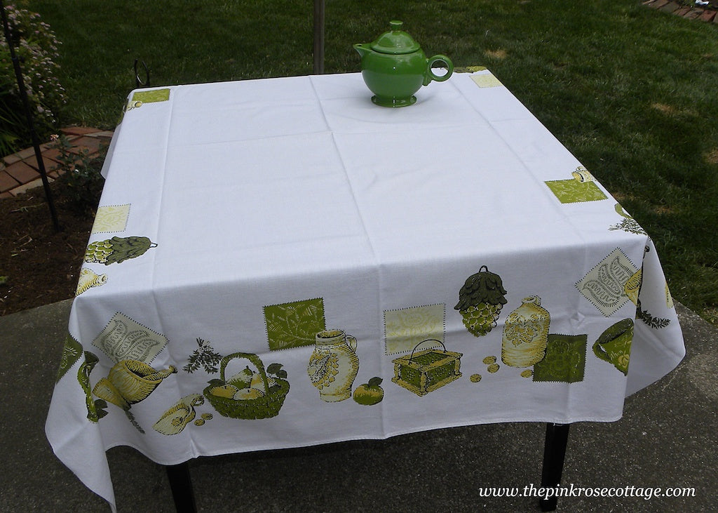 Vintage Wilendur Fruit and Farmhouse Kitchen Tablecloth