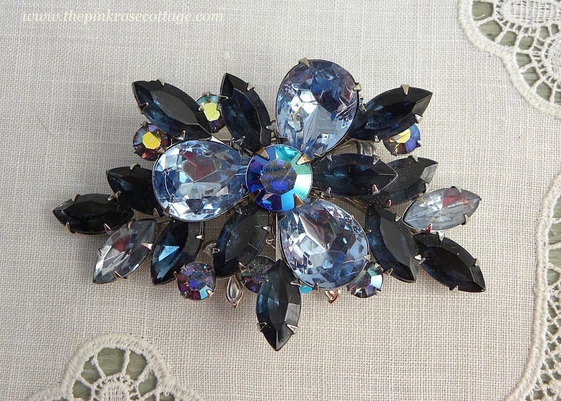 vintage blue rhinestone brooch