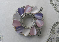 Vintage Lisner Thermoset Hearts Brooch in Shades of Purple